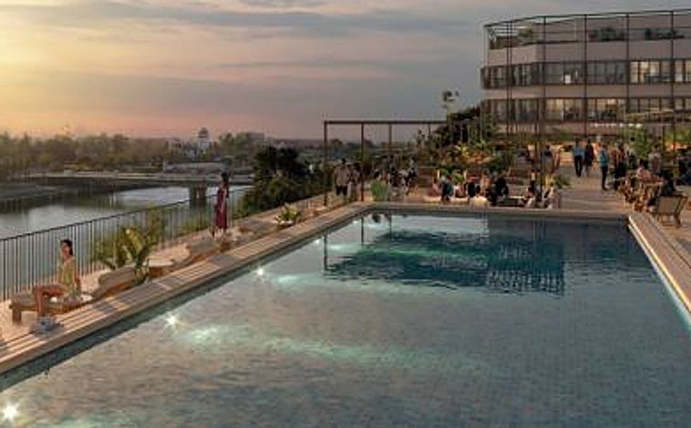 Imagem – Piscina de um hotel em construção em Vera Sevilha.