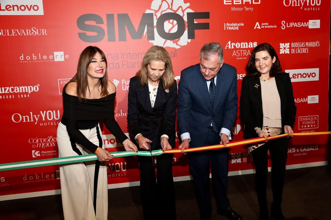 La Infanta Elena inaugura en Sevilla SIMOF 2026, con Rossy de Palma como madrina