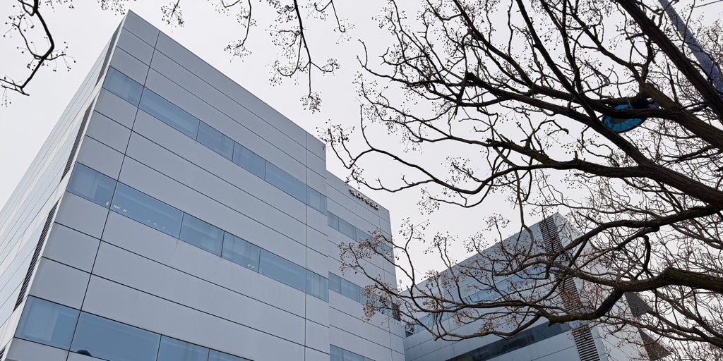 De Ayesa a EKS o Alsur: 180 fusiones y adquisiciones de empresas andaluzas en 2025