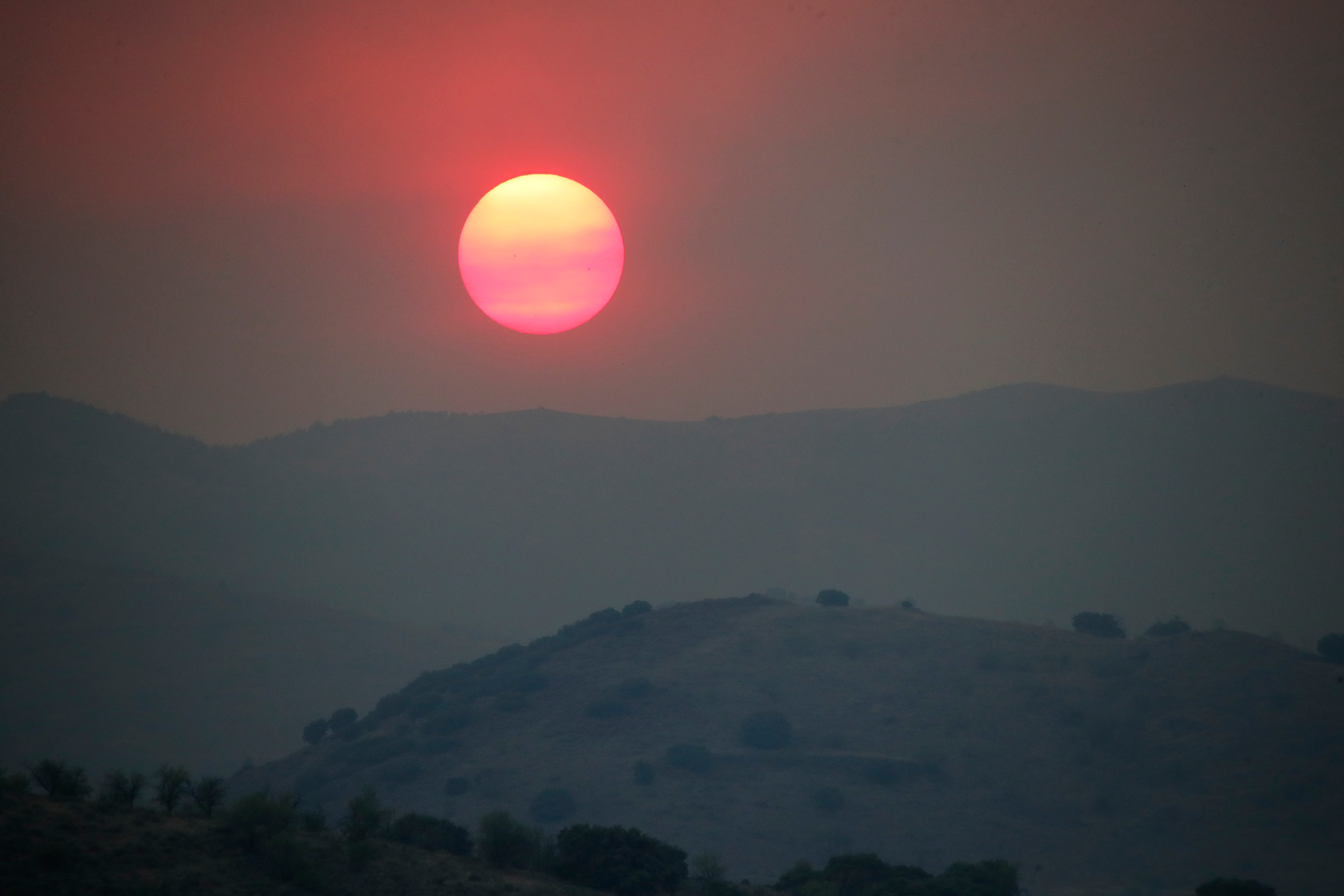 Desalojan Moros por prevención por cercanía del incendio de Ateca (Zaragoza)