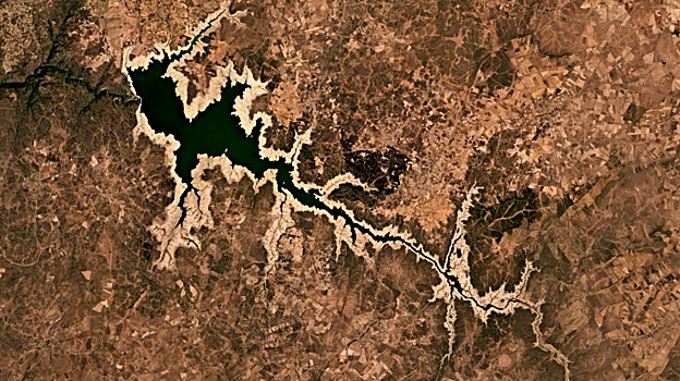 Imagen después - Imagen por satélite del embalse en julio de cada año