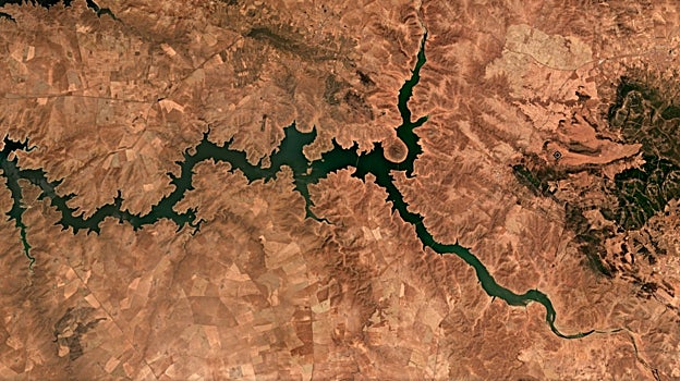 Imagen después - Imagen por satélite del embalse en julio de cada año