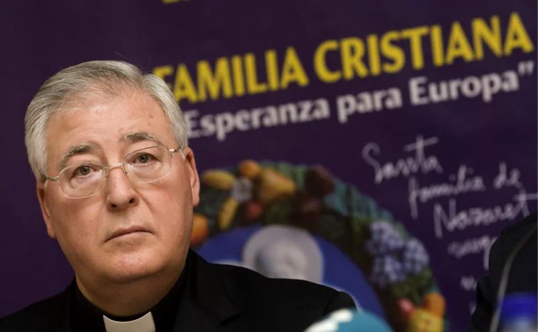 Las opiniones más polémicas del obispo de Alcalá que han precipitado su salida