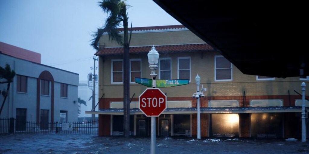 Hurricane Ian leaves a trail of devastation in Florida and two million homes without power
