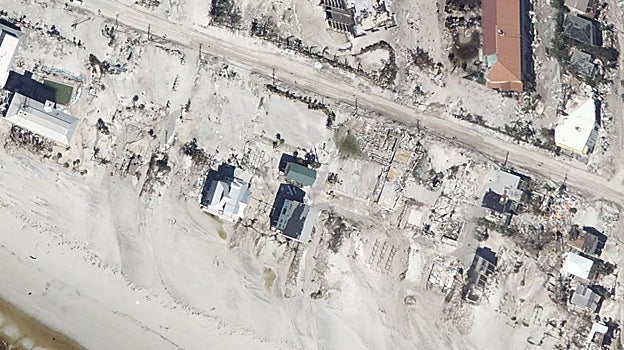 Imagen después - El huracán Ian azota ya Carolina del Sur: «En Florida lanzaba los barcos como si fueran juguetes»