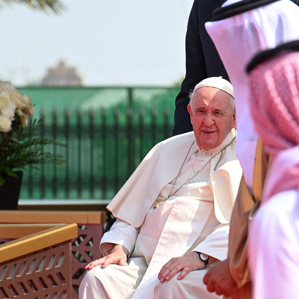 El Papa avisa de que el mundo se llenará de «cenizas y humo si no nos esforzamos por entendernos y colaborar»