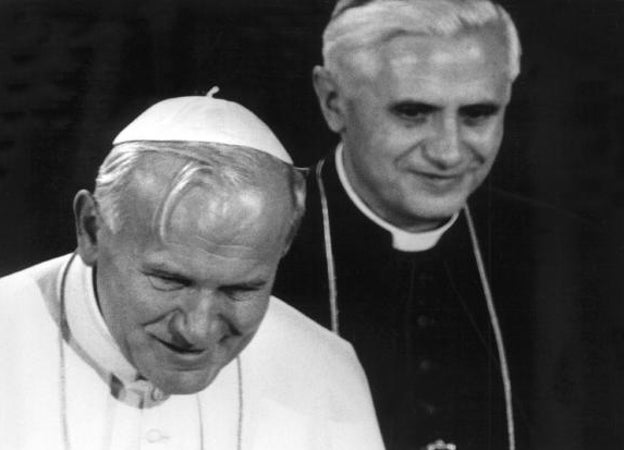 Benedicto XVI, el hijo del policía y la cocinera que llegó a Papa