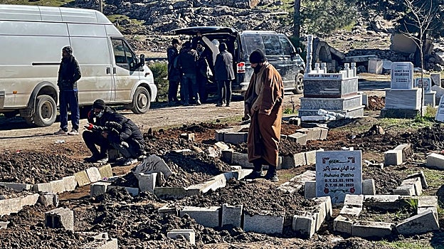 Los cementerios de Nurdagi se están quedando sin sitio y deben ser ampliados