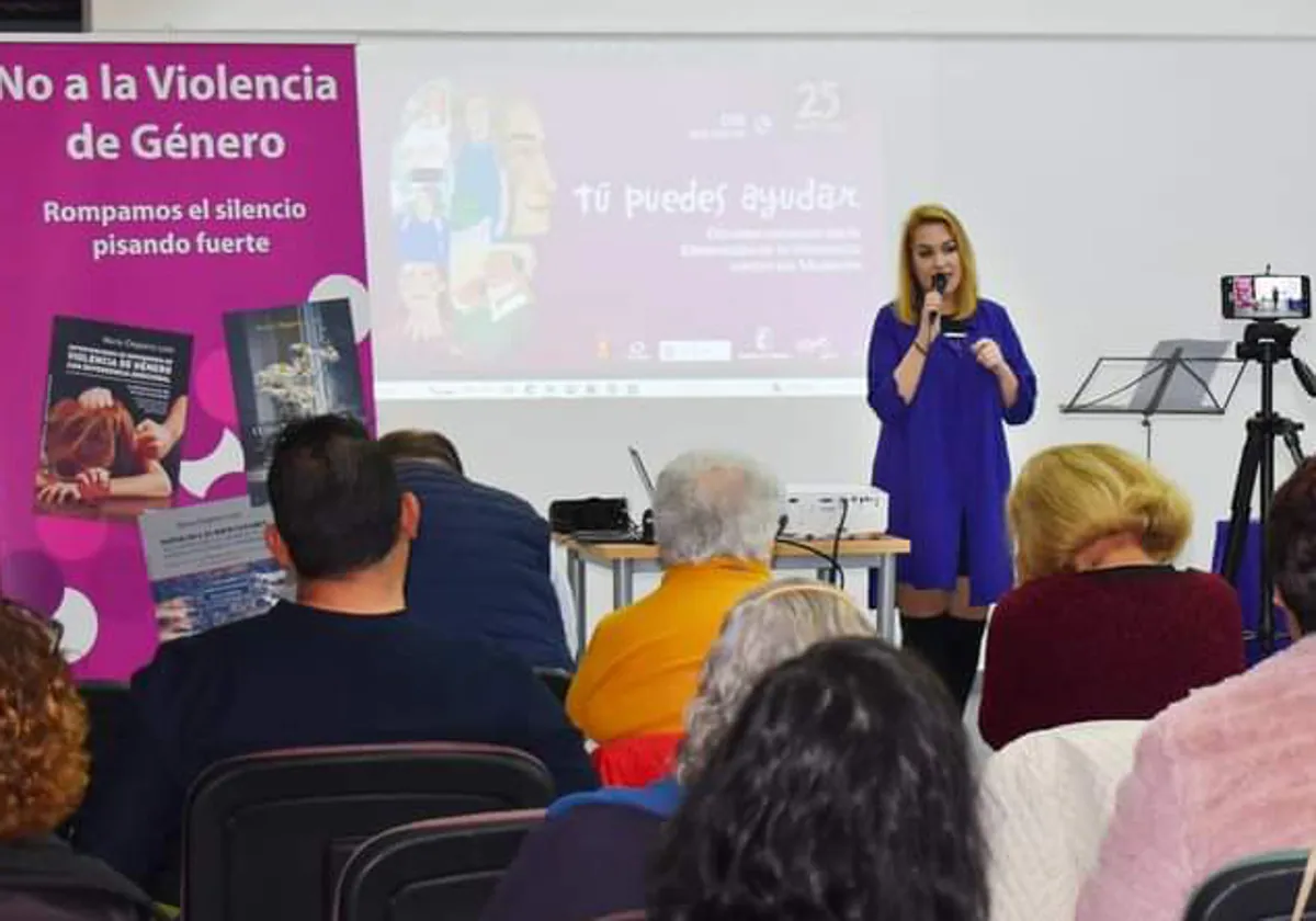 María Chaparro, la víctima, durante una charla sobre violencia de género
