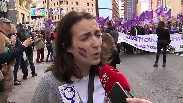 Estudiantes marchan en Madrid contra la violencia machista y en defensa del sí es sí