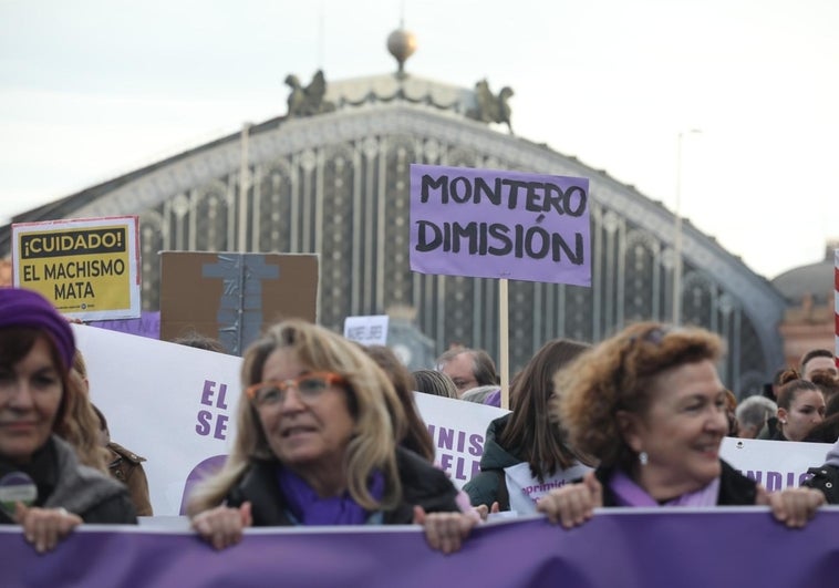 El feminismo crítico pide la dimisión de Irene Montero: «Soltar a violadores no es igualdad»