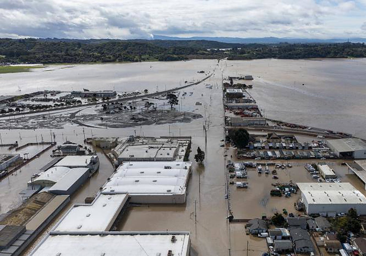 La ciudad de Pájaro, en el estado de California, desbordada por las inundaciones