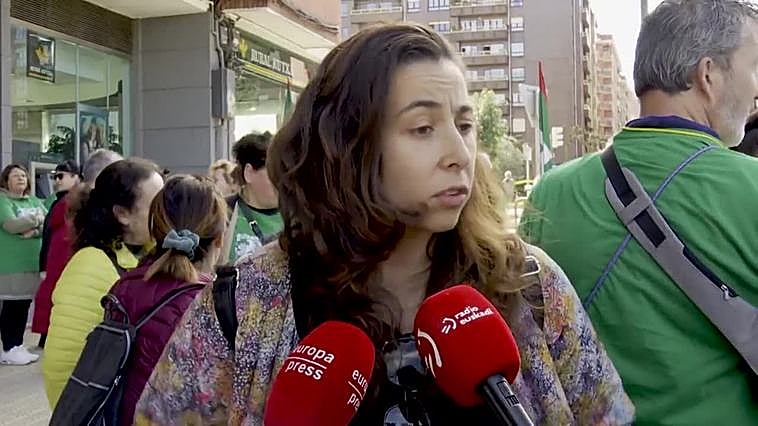 Trabajadoras de residencias de Bizkaia piden a la Diputación que se renueve su convenio