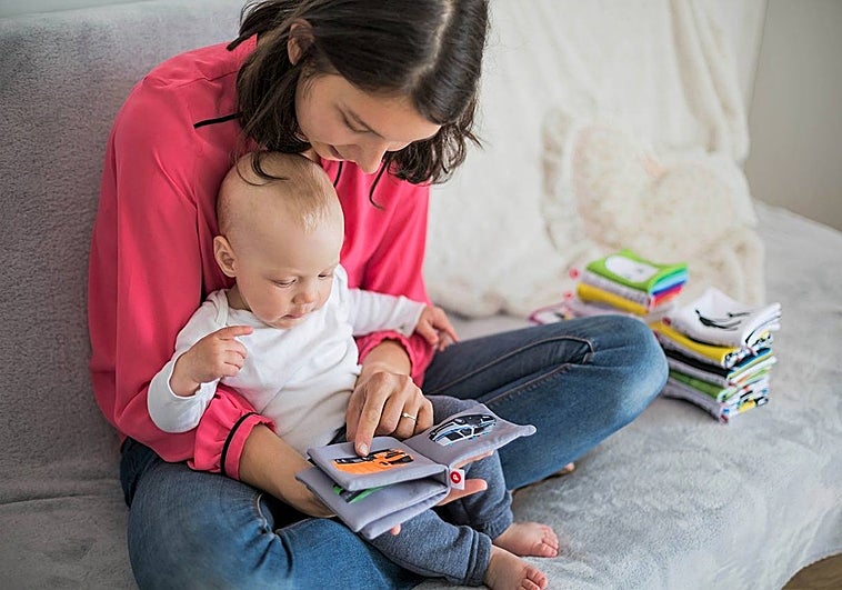 Así es la ayuda de 100 euros por hijo incluida en la nueva Ley de familias: requisitos y quién puede pedirla