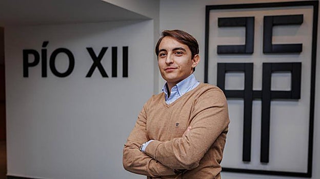 El subdirector y colegial por quinto año consecutivo del colegio mayor Pío XII, Fernando Costa