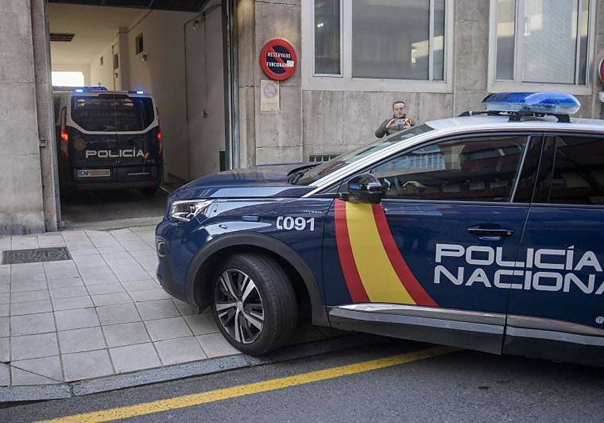 Agentes de la Policía Nacional en el Principado de Asturias