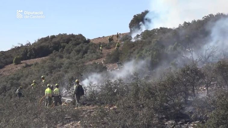 Controlado el incendio forestal declarado en Barracas iniciado en el motor de un aerogenerador eólic