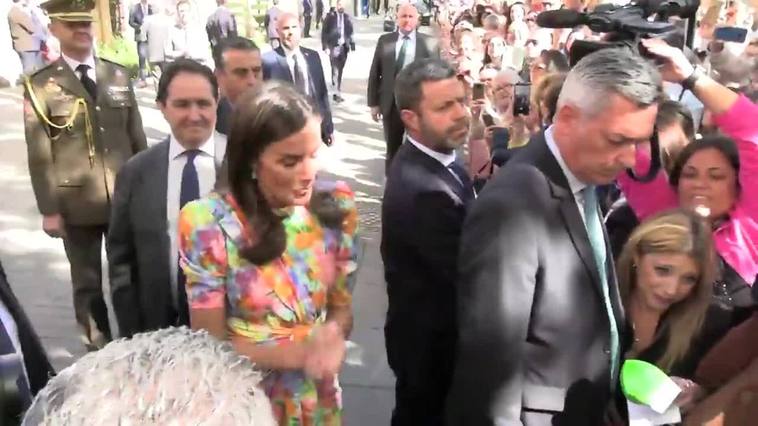 Una cordobesa a Doña Letizia: "La quiero mucho, a su marido y a sus hijas"