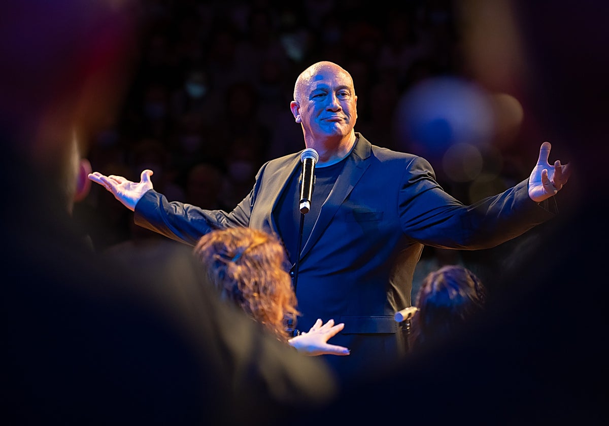 Moisès Sala es además pianista, arreglista, compositor y economista