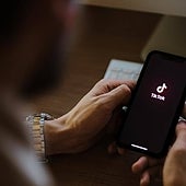 Garzón traslada a TikTok, META o Twitter los «efectos nocivos» que tiene su uso en la salud mental de los jóvenes