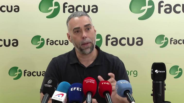 Facua pide a la JEC que incluya viajes familiares entre las causas de exención