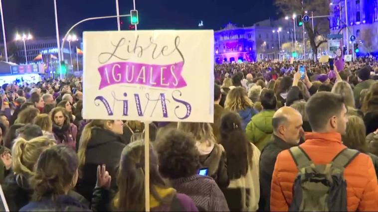 Las mujeres víctimas de violencia de género aumentan por octavo año hasta las 32.644 en 2022