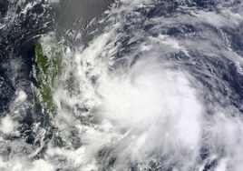 Ordenan la evacuación de más de 45.000 personas en  Japón por el tifón Mawar