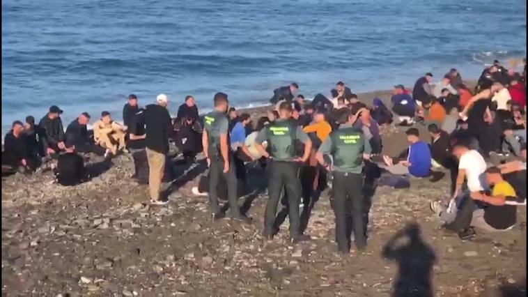 Dos migrantes fallecen al intentar alcanzar la costa de Almería a nado