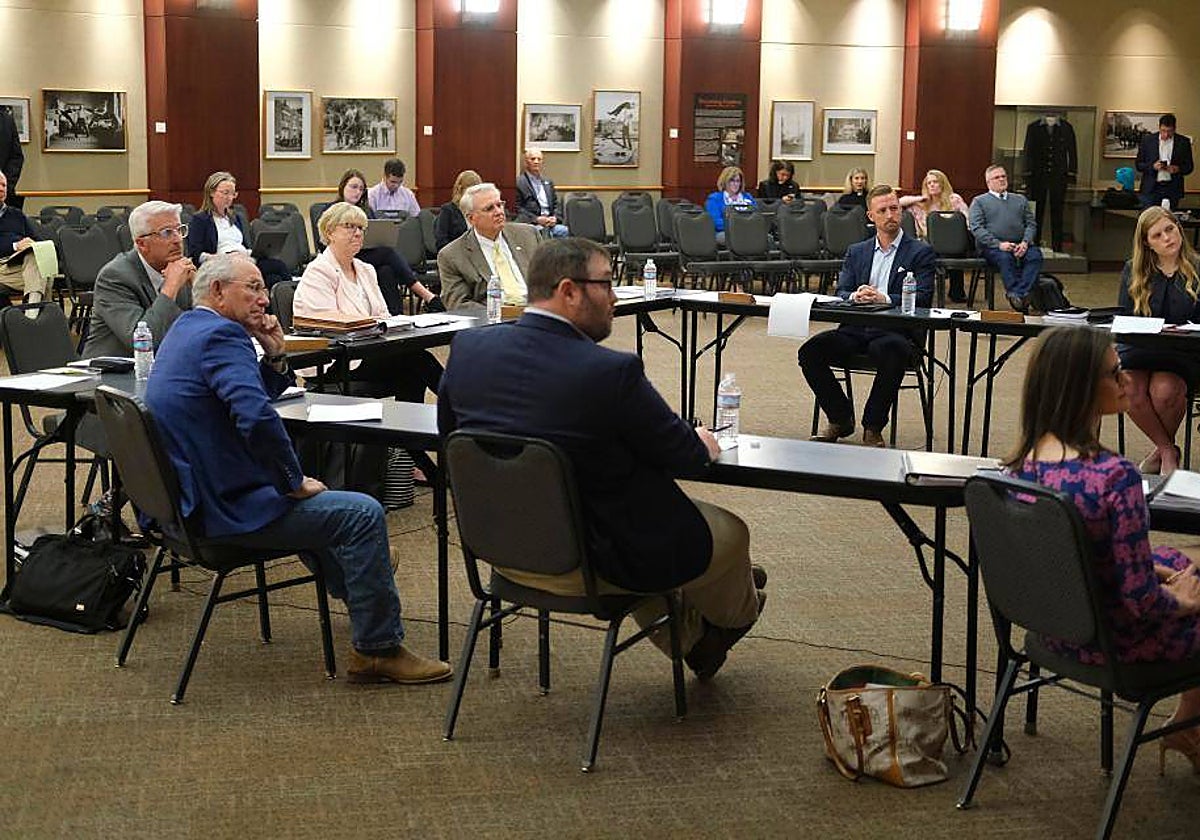 Una reunión del Consejo de Colegios Concertados Oklahoma, del pasado abril, en la que se discutió sobre la creación del centro católico