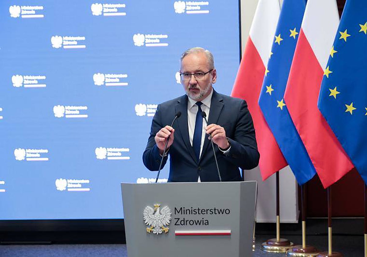 El ministro polaco de Sanidad, Adam Niedzielski, en una reciente comparecencia pública