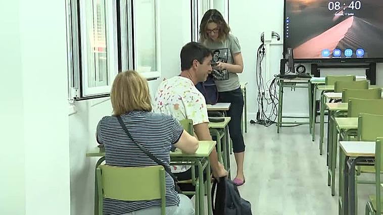 Decenas de miles de docentes se enfrentan a oposiciones para incorporarse a centros educativos