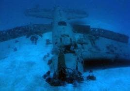 Transatlánticos y aviones de la Segunda Guerra Mundial: las expediciones a otros naufragios que ha realizado OceanGate antes del Titanic