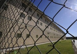 Más de un tercio de las plazas para médicos en cárceles españolas sin cubrir: «No hay recambio generacional»