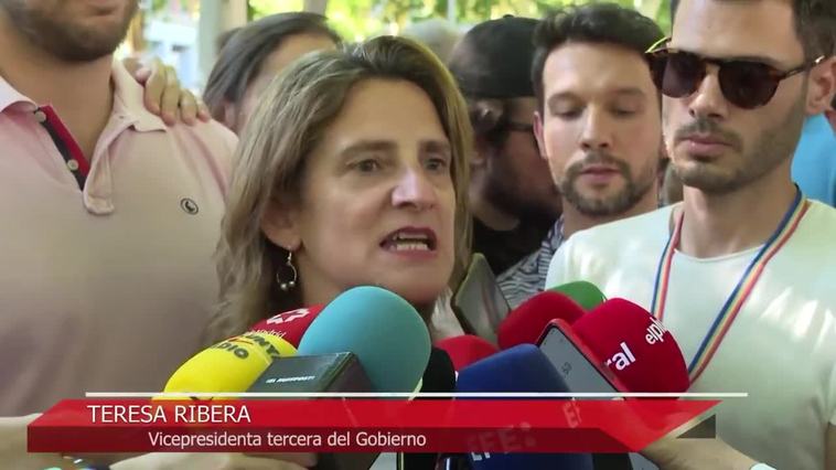 Cientos de miles de personas reivindican los derechos LGTBI en Madrid