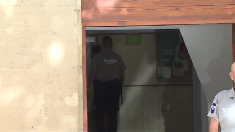 Pasan a disposición judicial los turistas detenidos por la violación grupal en Playa de Palma