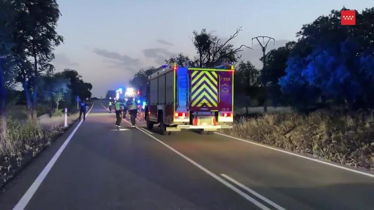 Muere un conductor al salirse de la M-625 y chocar contra un árbol