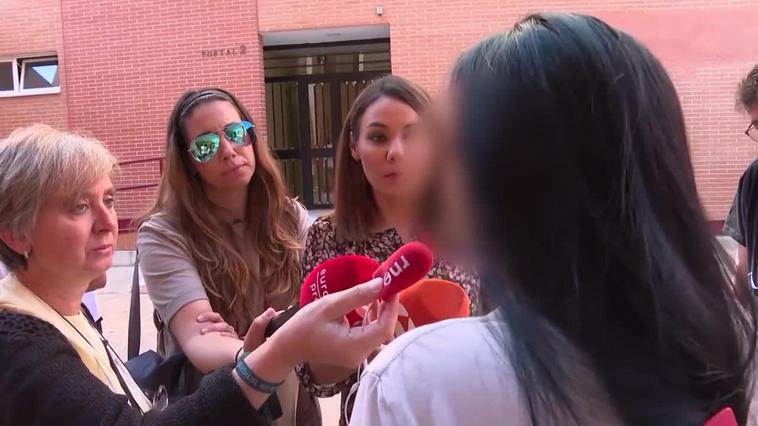 La PAH consigue aplazar el desahucio de una madre y sus dos hijos menores en Leganés