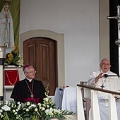 El Papa improvisa cuatro discursos por sus problemas de visión