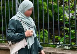 Francia prohíbe el uso de las túnicas musulmanas en el entorno escolar