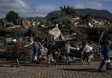 Brasil eleva la búsqueda a 46 desaparecidos tras el paso del ciclón