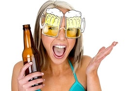 ¿El alcohol hace que veamos más atractivas a las personas? La ciencia no lo tiene tan claro