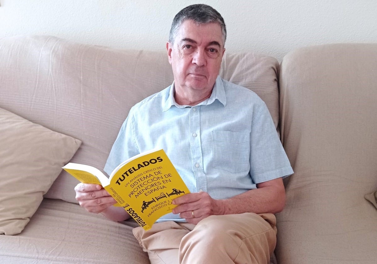 Francisco Cárdenas, con su libro 'Tutelados'