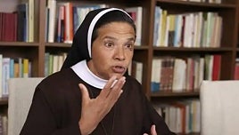 La monja secuestrada por Al Qaida cuyo rescate se dilapidó en tiendas de lujo