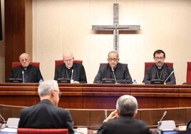 Los obispos asumen las «valiosas» recomendaciones del Defensor del Pueblo e inician un itinerario de reparación a las víctimas