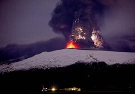 Islandia declara el estado de emergencia por temor a una erupción volcánica