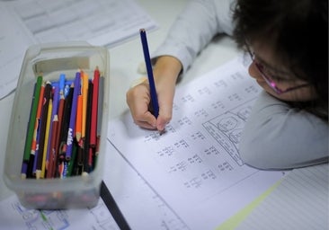 La Generalitat, molesta con la UE por no haber elegido las escuelas que visitarán en su misión para evaluar la inmersión