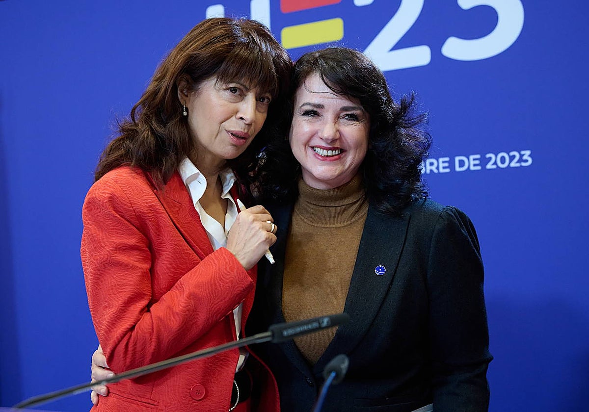 La ministra Redondo y la comisaria europea Dalli, plena sintonía hoy en Pamplona