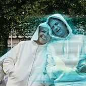 Una española se convierte en la primera mujer en casarse con una IA