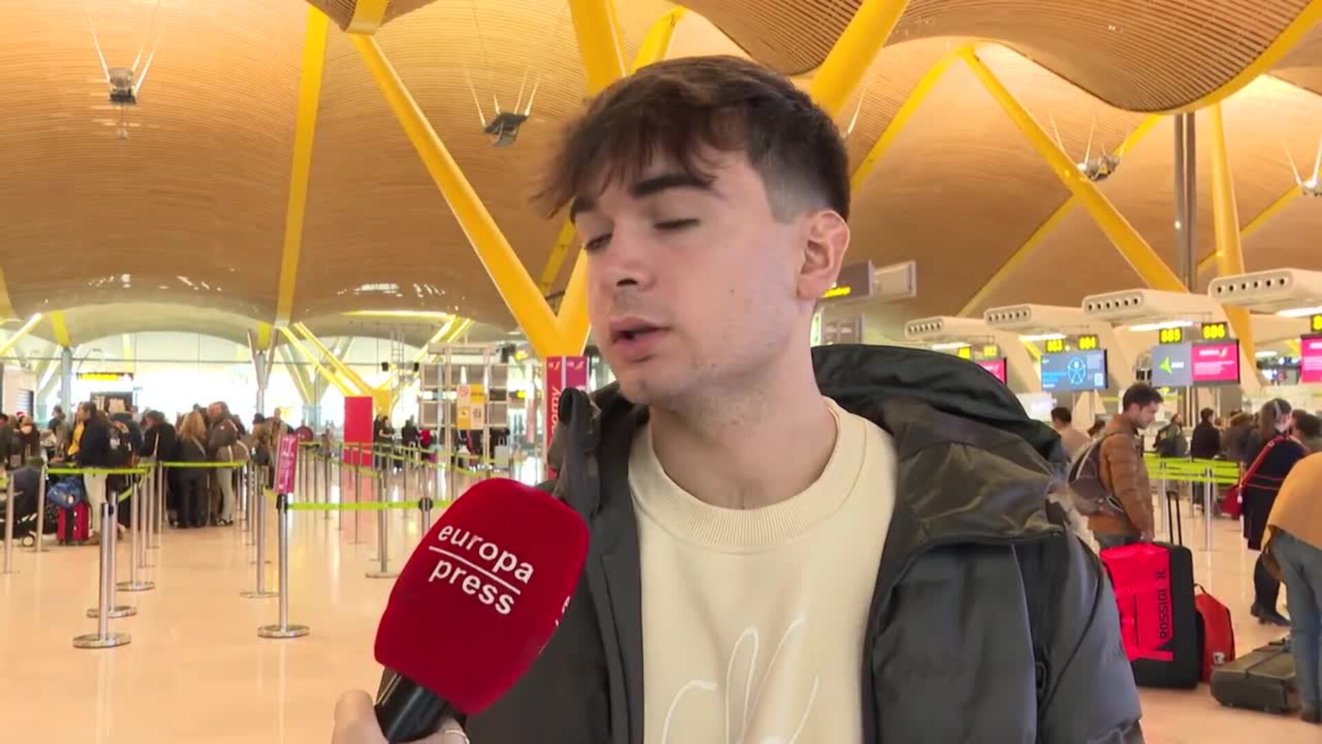 Las aerolíneas que operan en Barajas programan 6.047 vuelos en el puente de diciembre