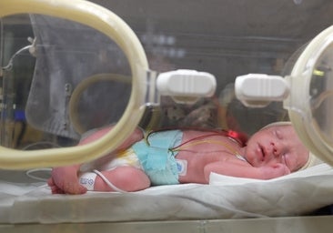 La nueva pauta de vacunación vacía las UCI de bebés con bronquiolitis